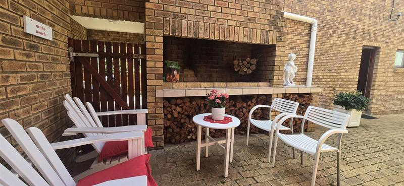 4 Bedroom Property for Sale in Glentana Western Cape